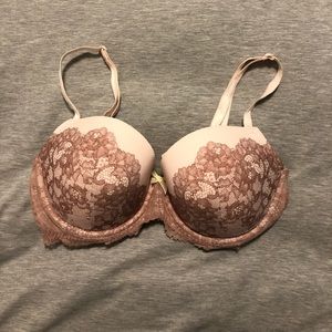 Victoria’s Secret bra